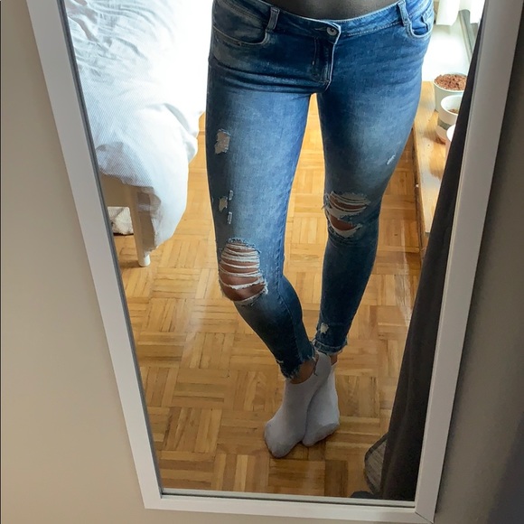 Zara ripped jeans - Picture 3 of 6